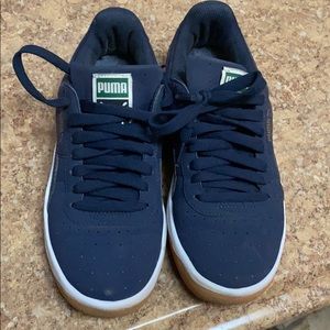 Women’s classic Navy Blue Puma sneakers